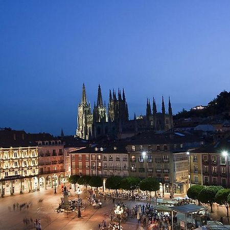 Apartamento Turistico Plaza Mayor Burgo Dış mekan fotoğraf